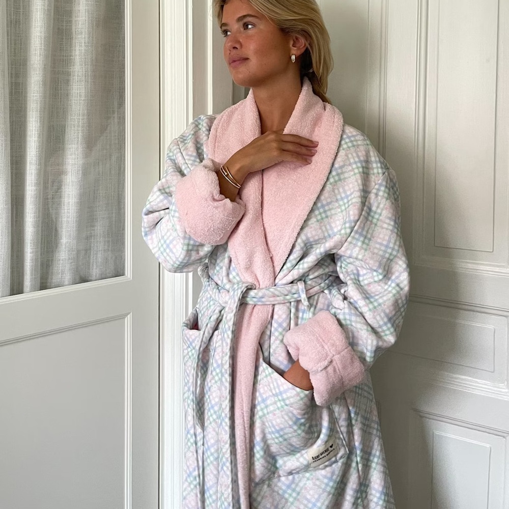 Djerf Avenue X Frankie’s Bikinis Robe
